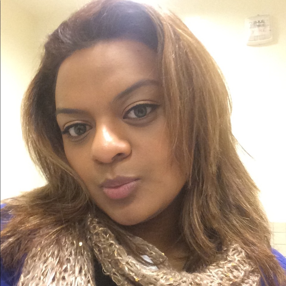 Meet your Posher, Maria
